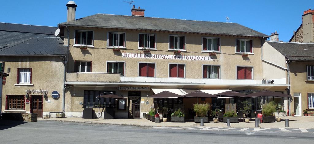 Logis Hotel Restaurant Des Voyageurs Pont-de-Salars Buitenkant foto