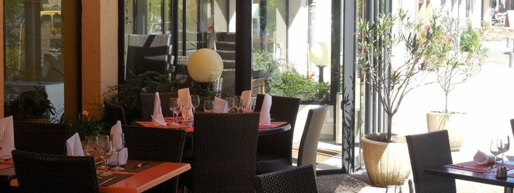 Logis Hotel Restaurant Des Voyageurs Pont-de-Salars Buitenkant foto
